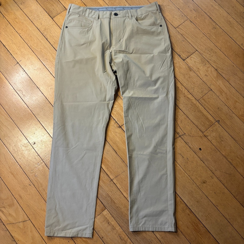 Tommy Bahama IslandZone Pants Men 34x29 Khaki Stretch Nylon Golf Performance
